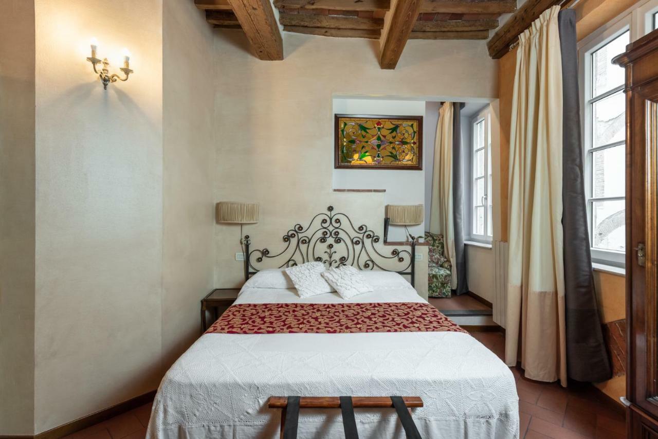 La Tosca Rooms Лукка Екстер'єр фото