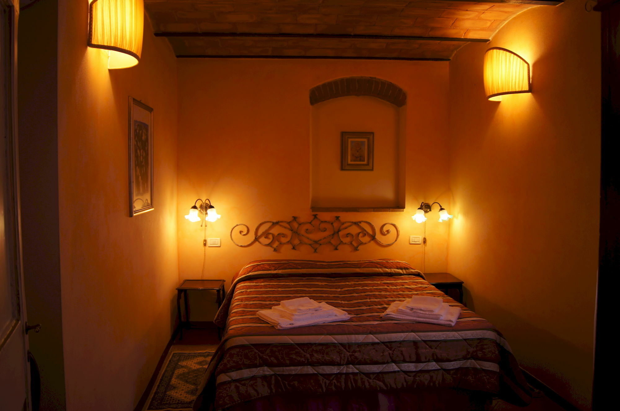 La Tosca Rooms Лукка Екстер'єр фото